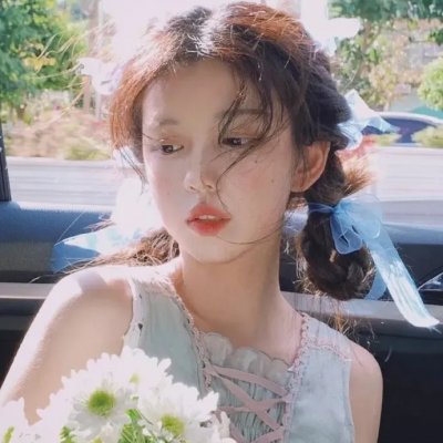 住在我身体里的那个她 在线观看封面